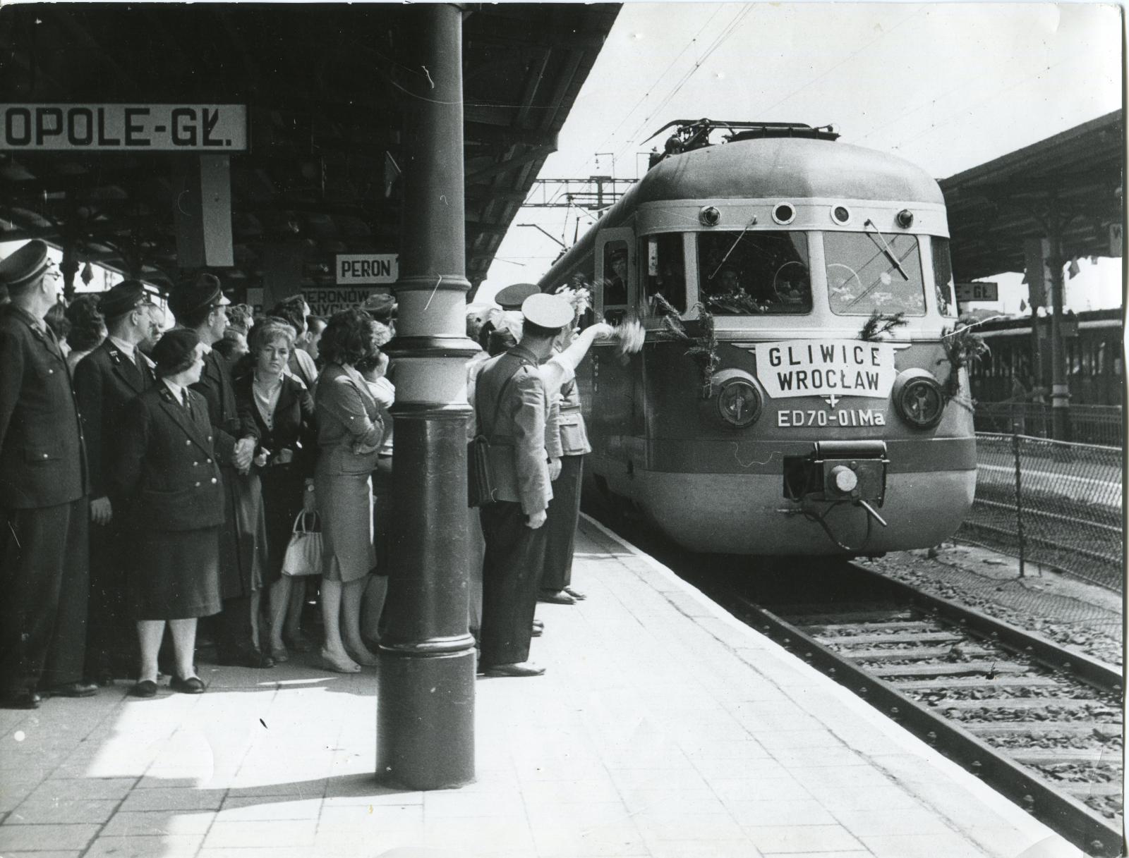 Peron dworca w latach 60. XX wieku, fot. R. Okoński