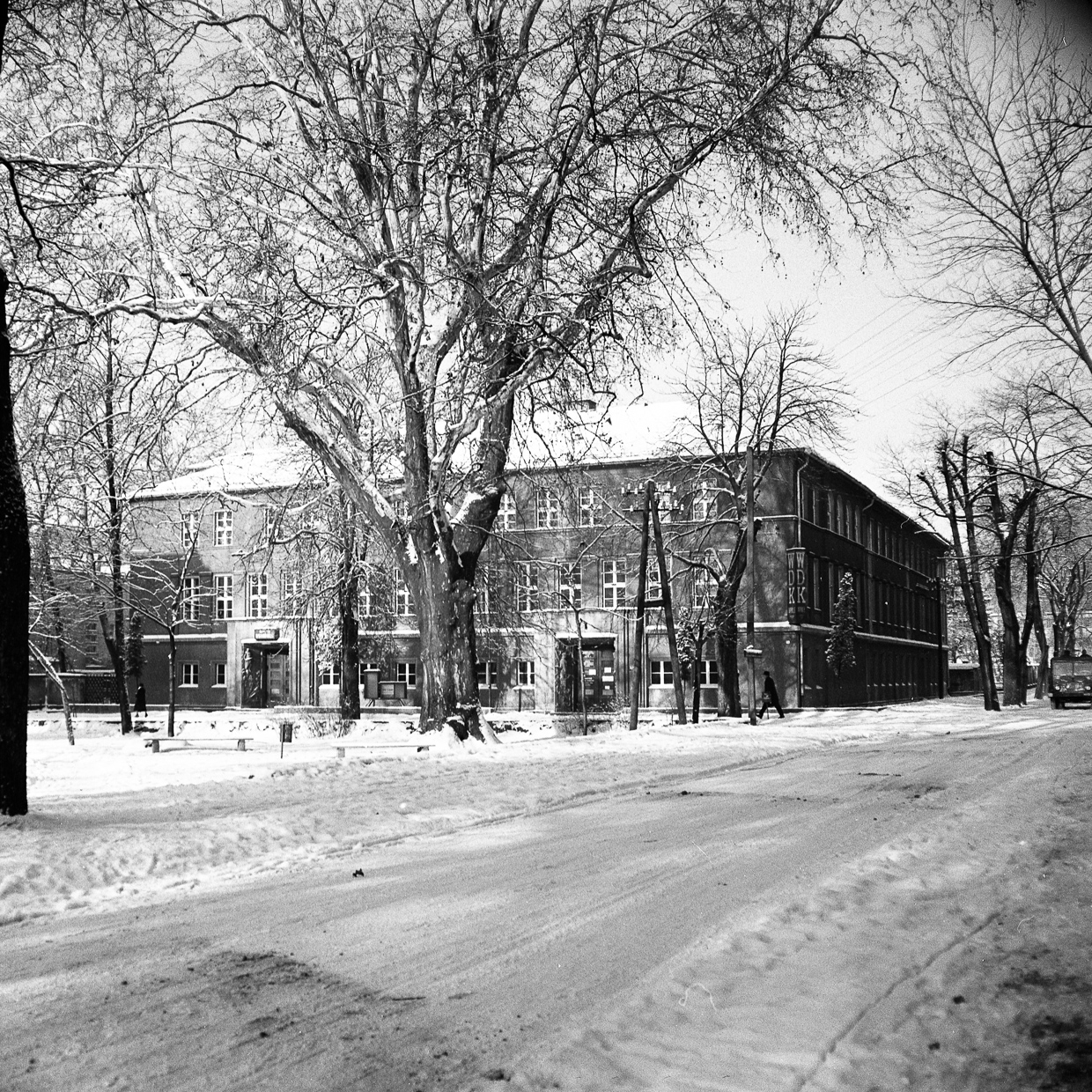 Wojewódzki Dom Kultury (obecnie rozgłośnia Radia „Opole”), fot. A. Śmietański, lata 60. XX wieku.