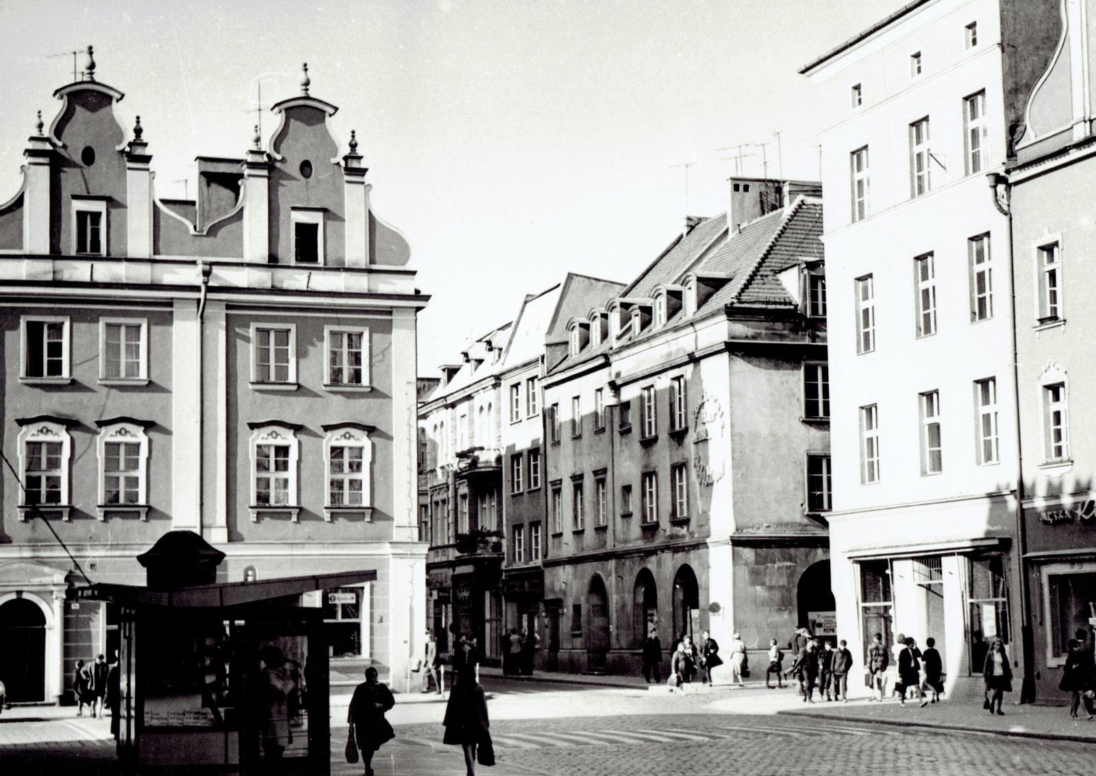 Widok w stronę ulicy Książąt Opolskich, fot. L. Olejnik, lata 70. XX wieku