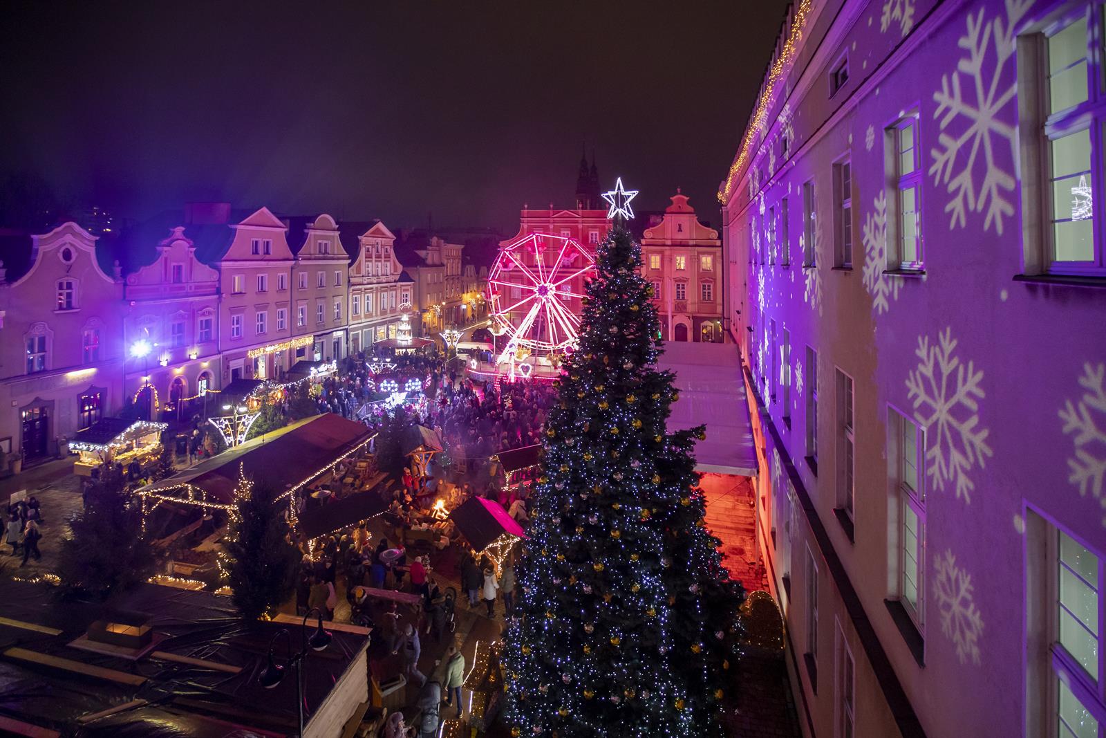 rynek w Opolu iluminacja świąteczna