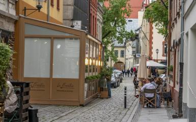 Ogródek przy restauracji ulica Szpitalna