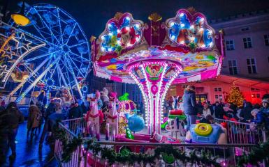 Karuzele na jarmarku