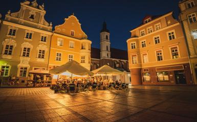rynek noc