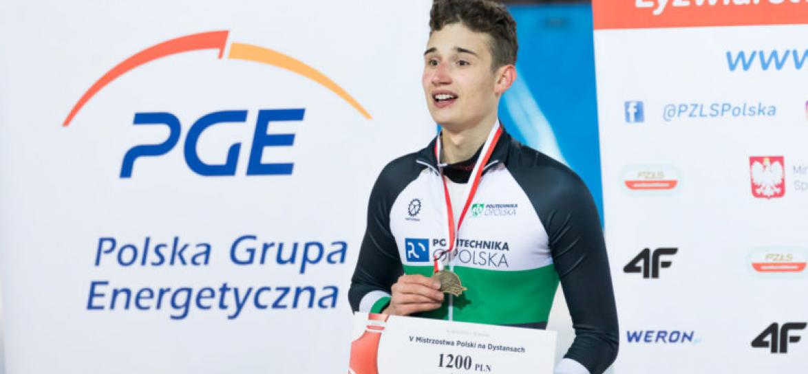 Mateusz Krzemiński z medalem Mistrzostw Polski