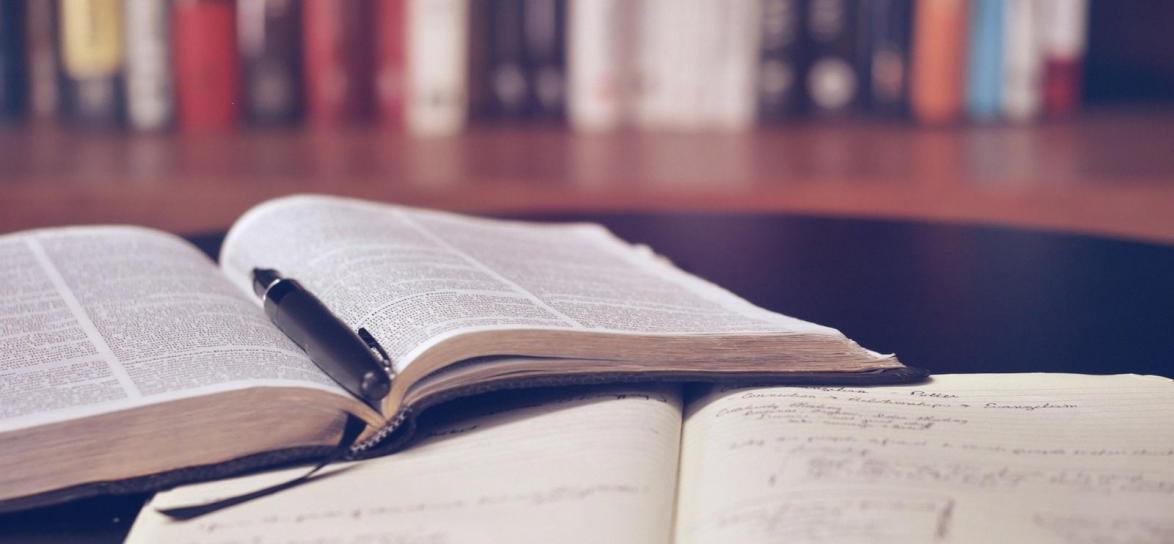 książka, biblioteka