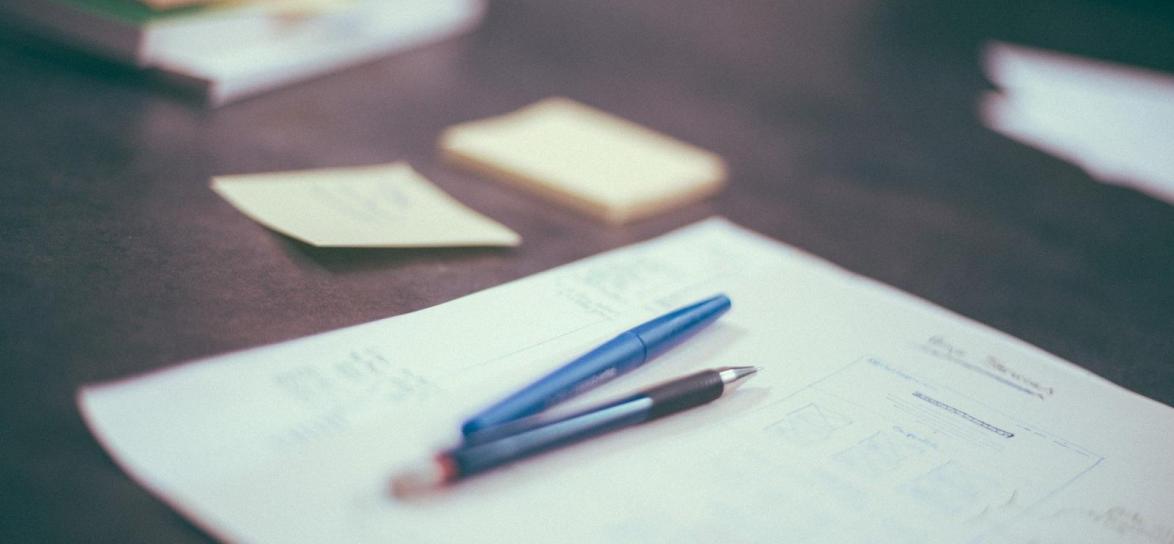 dokumenty, długopis