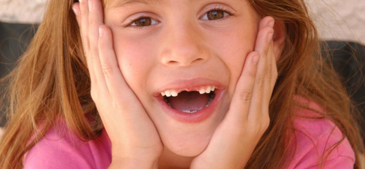 Usmiechnięta dziewczynka