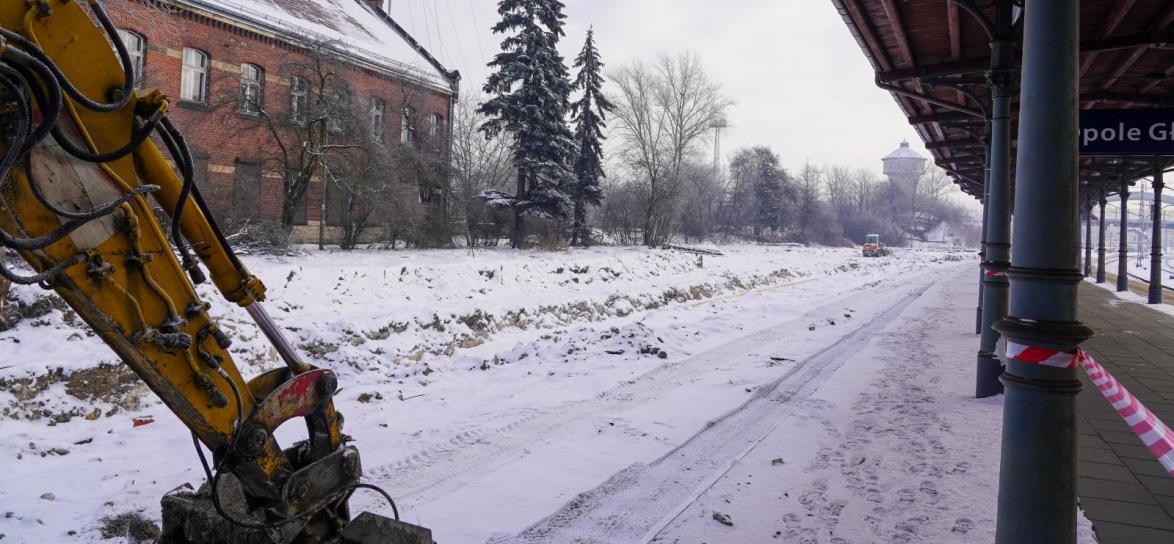 Na dworcu Opole Główne powstaje nowy peron - plac budowy