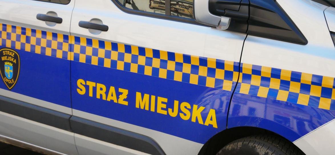 Pojazd straży miejskiej