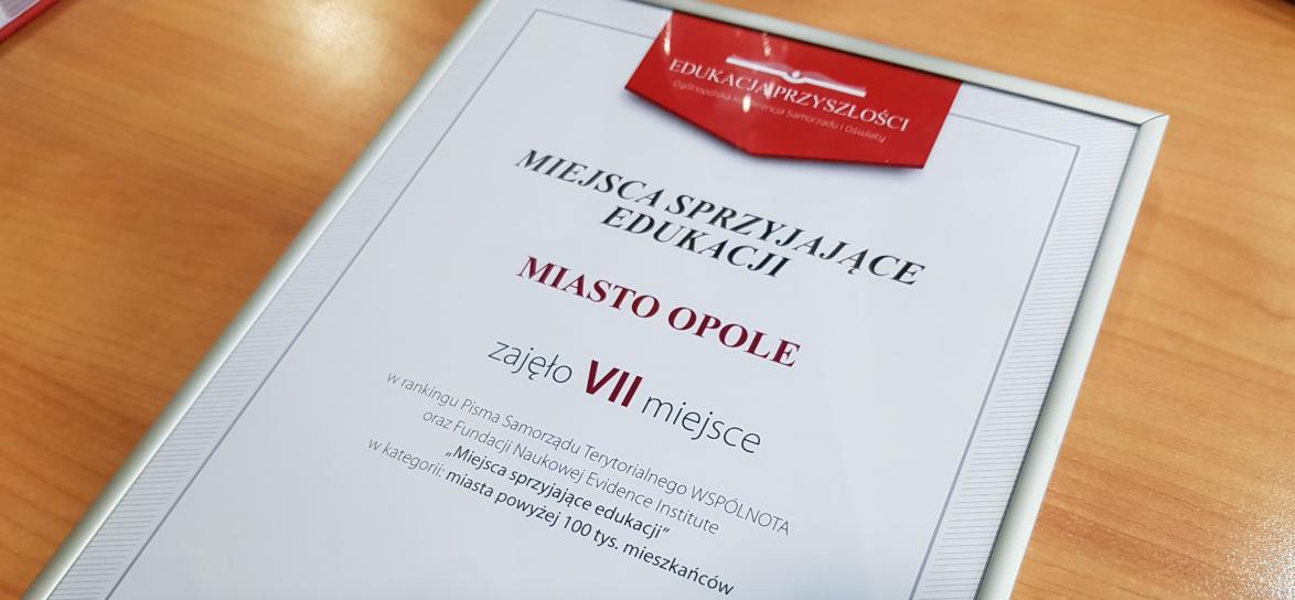Miasto Opole zajęło 7. miejsce w rankingu Pisma Samorządu Terytorialnego "Wspólnota" oraz Fundacji Naukowej Evidence Institute "Miejsca sprzyjające edukacji" w kategorii miasta powyżej 100 tysięcy mieszkańców.