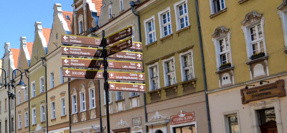 Nowe tablice informacyjne