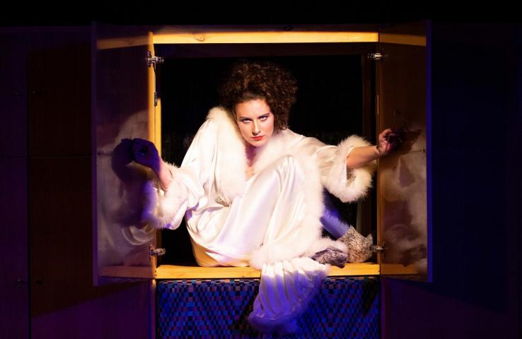 Spektakl "Reality Show(s). Kabaret o rzeczach strasznych" w Teatrze Kochanowksiego