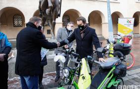 konkurs „Szklany przystanek PSZOK”