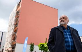 Konferencja nt. projektu i wykonanie muralu Krzysztofa Krawczyka