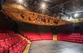 fot. arch. Teatr Kochanowskiego Teatr Kochanowskiego - scena