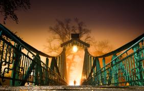 Marek Śliwiński (Most Groszowy nocą)