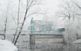 Paweł Uchorczak (Most Groszowy zimą)