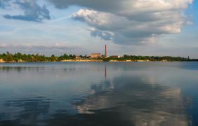 Kamionka Bolko i budynki dawnej cementowni